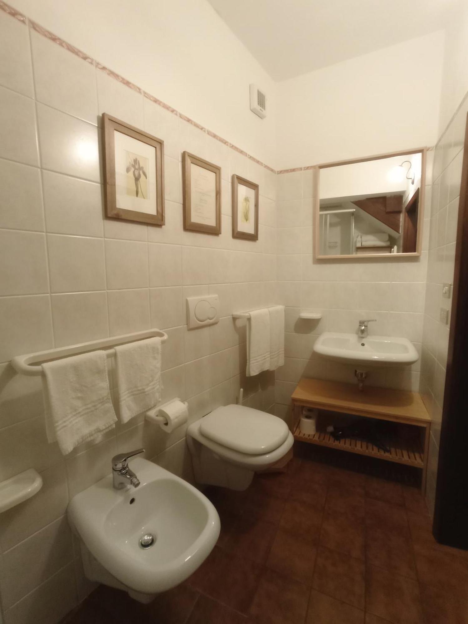 サン・ジミニャーノLa Casa Dei Ricordiアパートメント エクステリア 写真